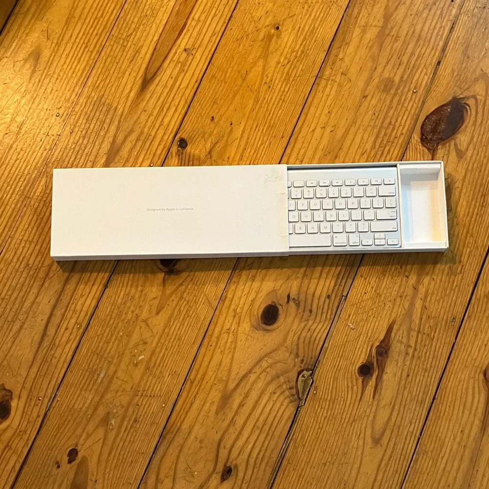 Apple Silver and White Keyboard
